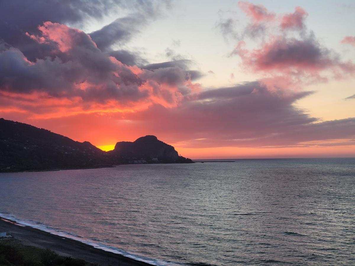 Beach Of Eden Cefalu' Екстериор снимка